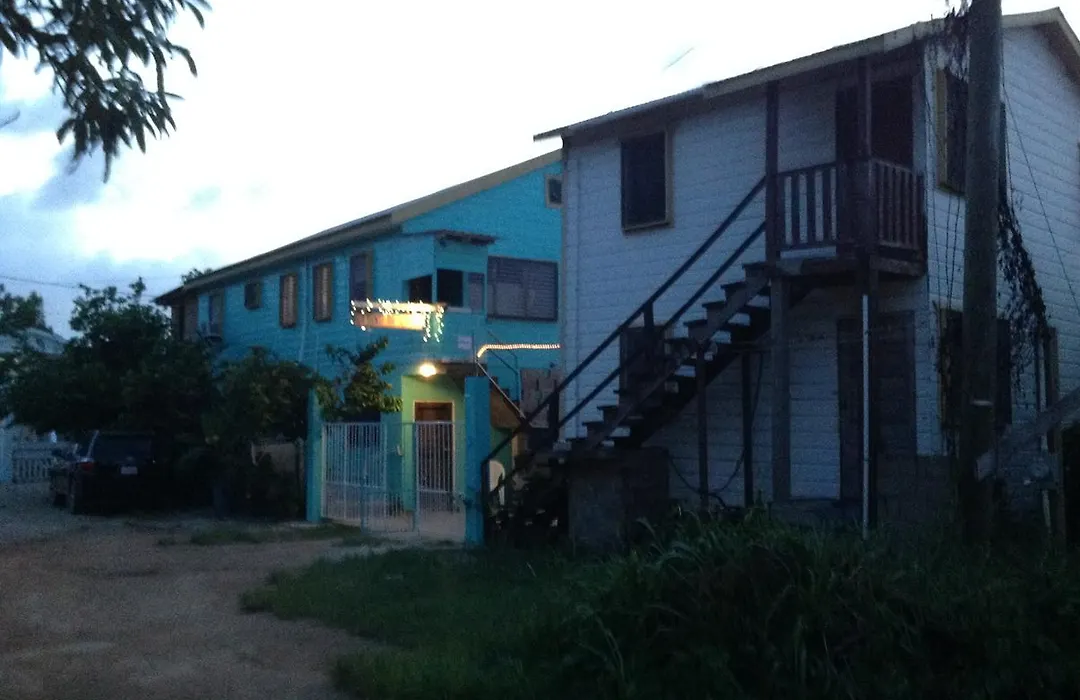 Placencia Hostel-1